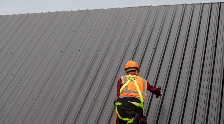 Professional residential roofers in King, WI